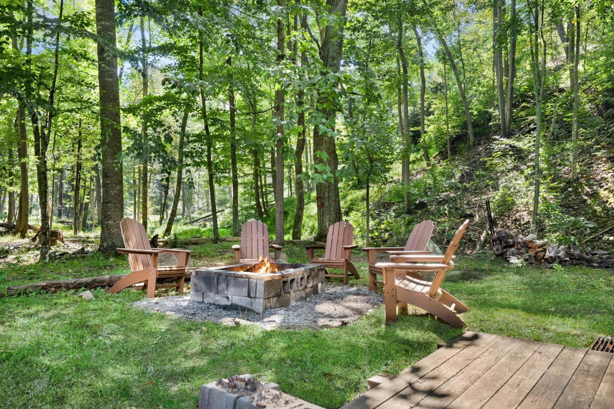 River Access W Hot Tub, Grill, Wifi, & Fire Pit! Lost City Exterior foto